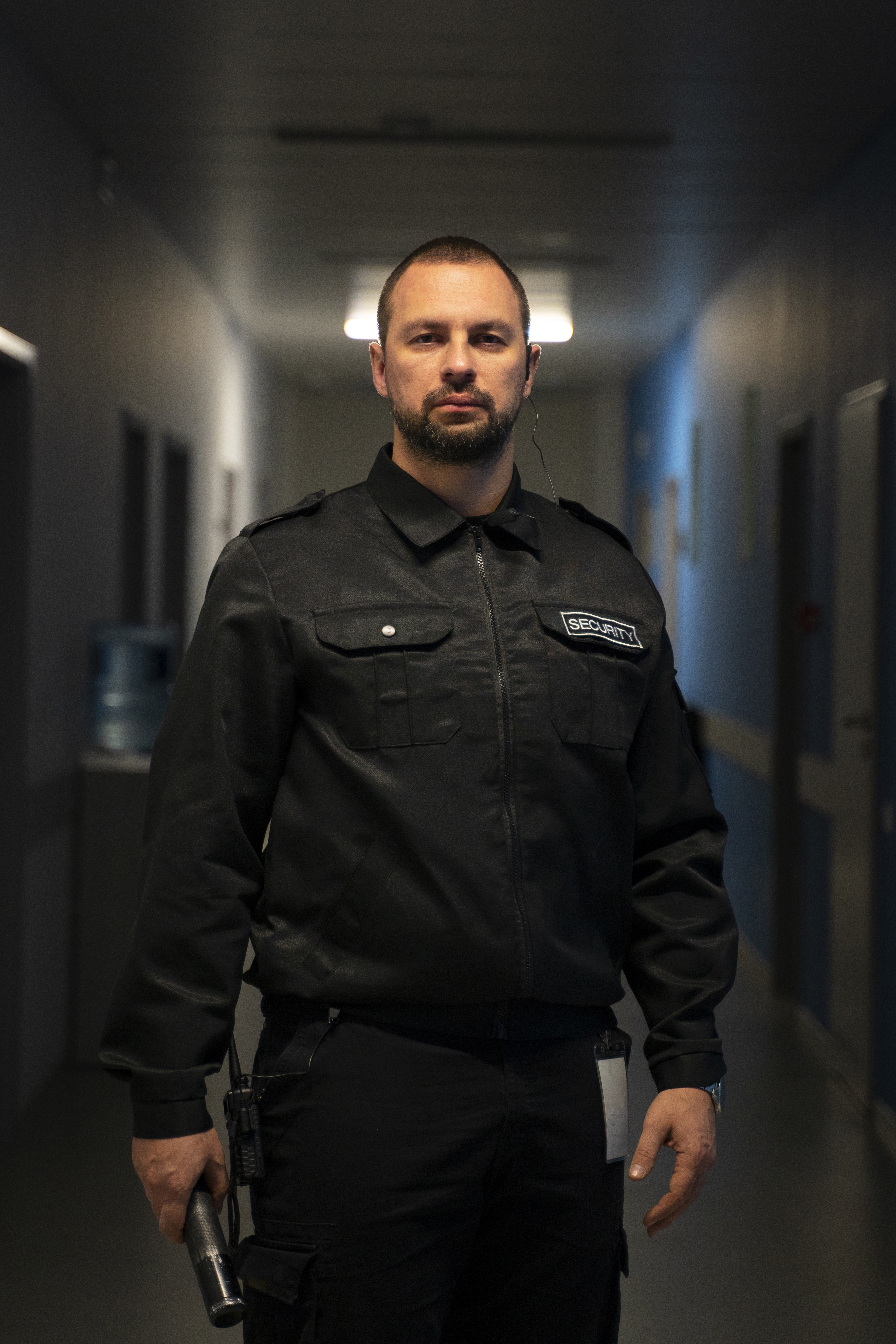 Profesional de seguridad listo para continuar su formación académica